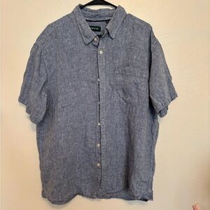Orvis Men’s 100% Linen Short Sleeve Shirt
Size XL | Light Blue Chambray